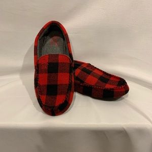 COPY - Red & black Buffalo plaid slippers